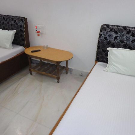 Jyoti Guest House Бодх Гая Екстериор снимка