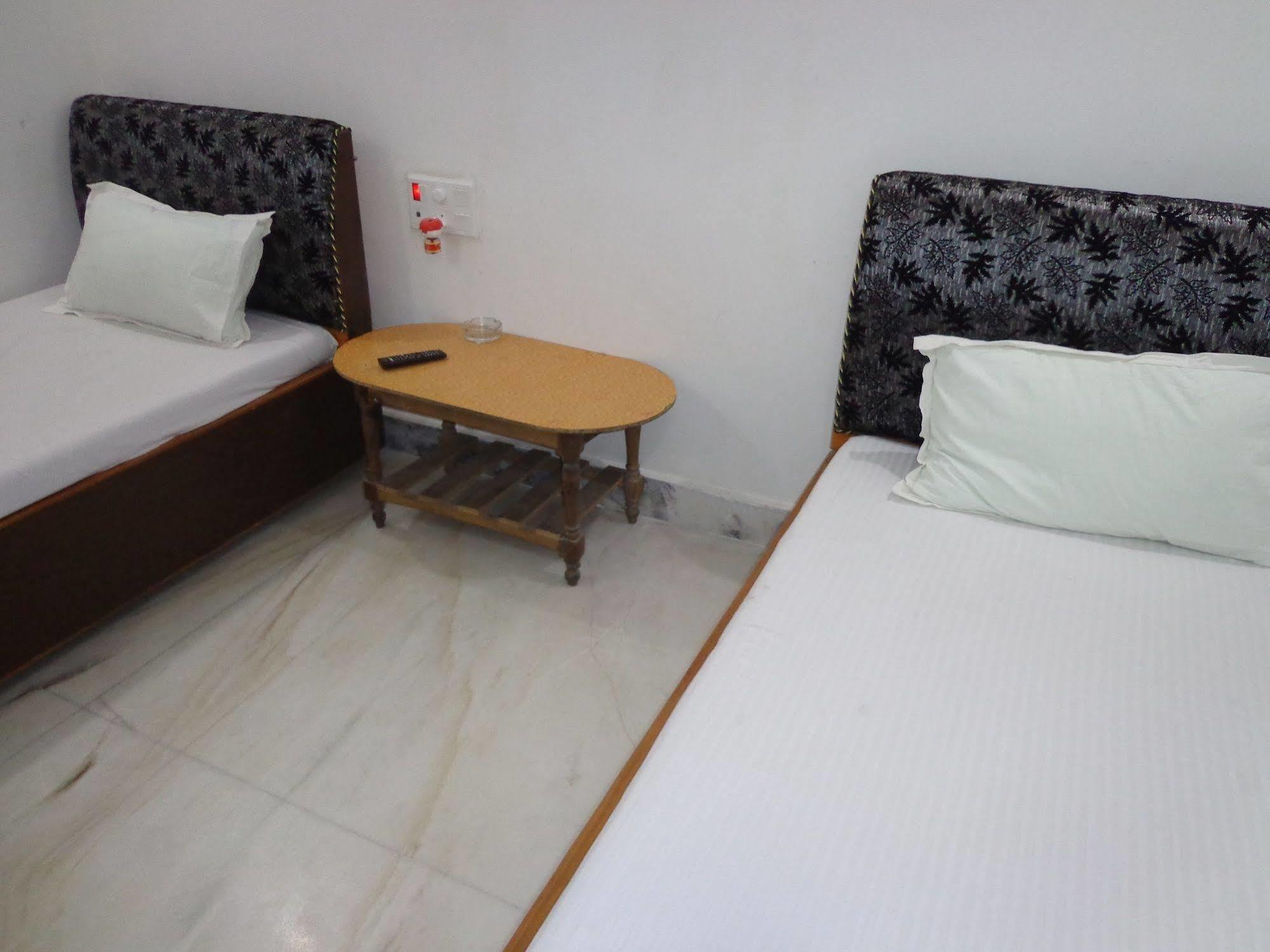 Jyoti Guest House Бодх Гая Екстериор снимка